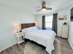 Spacious Getaway: Cozy Stay, Sleeps 6, Near Beach