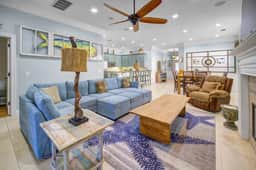 3BR Beachside Home|6min walk to Beach|Pool|Hot Tub