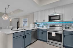 Palms of Destin: 2BR 9th Flr Oasis | Lagoon Pool/Gulf View