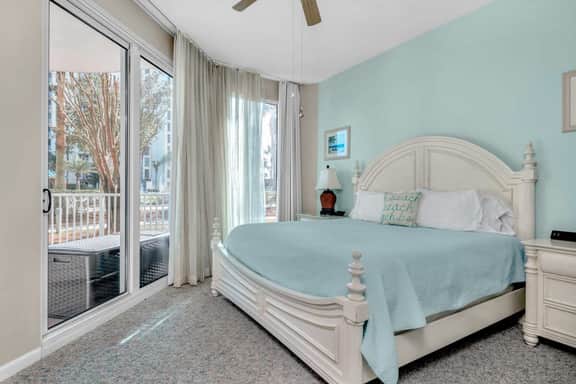 1st Flr-Poolside Oasis@ Easy Access to Pool|Destin