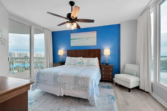 Family Resort-2BR King Suite | Pool View | Destin