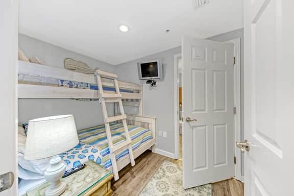 Palms of Destin|12th flr Jr Suite-Lagoon Pool|Views