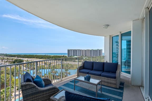 Palms of Destin: 2BR 9th Flr Oasis | Lagoon Pool/Gulf View